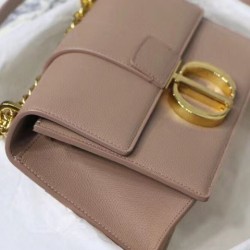 Replica Christian Dior 30 Montaigne Chain Bag Pink Replica Christian Dior 30 Montaigne Chain Bag Pink