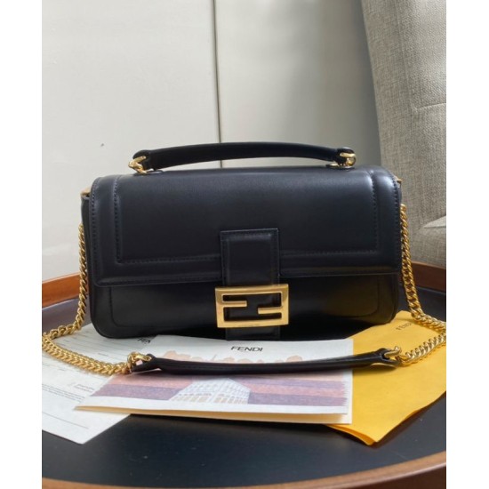 Fake Baguette Chain 8BR7835 Bag Black Replica Replica Baguette Chain 8BR7835 Bag Black