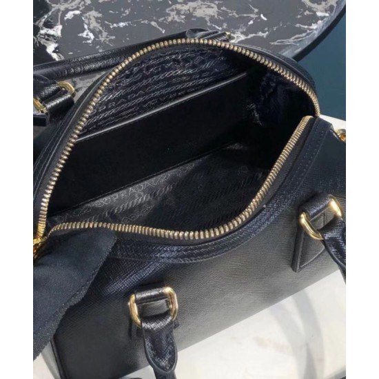 Replica Prada Saffiano leather top-handle bag 1BB846 Replica Prada Saffiano leather top-handle bag 1BB846
