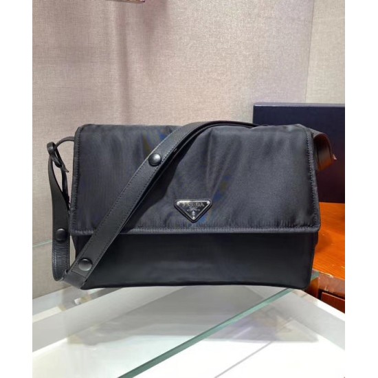 Fake Prada Medium padded nylon shoulder bag 1BD255 Black Replica Fake Prada Medium padded nylon shoulder bag 1BD255 Black Replica