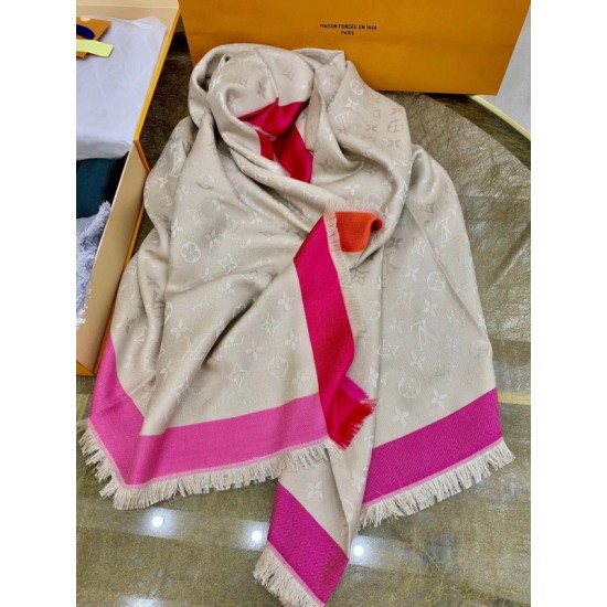 Fake Louis Vuitton On The Edge Monogram Shawl M76371 Replica