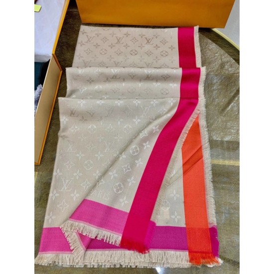 Fake Louis Vuitton On The Edge Monogram Shawl M76371 Replica