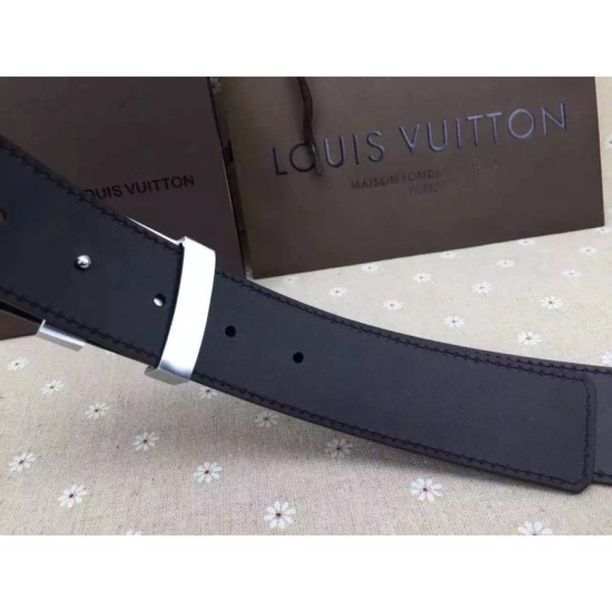 Replica Louis Vuitton Crocodile Initiales 40MM Belt M9896T Replica Louis Vuitton Crocodile Initiales 40MM Belt M9896T