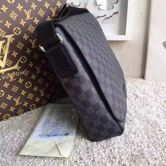 Fake Louis Vuitton District MM Damier Graphite N41272 Replica Replica Louis Vuitton District MM Damier Graphite N41272