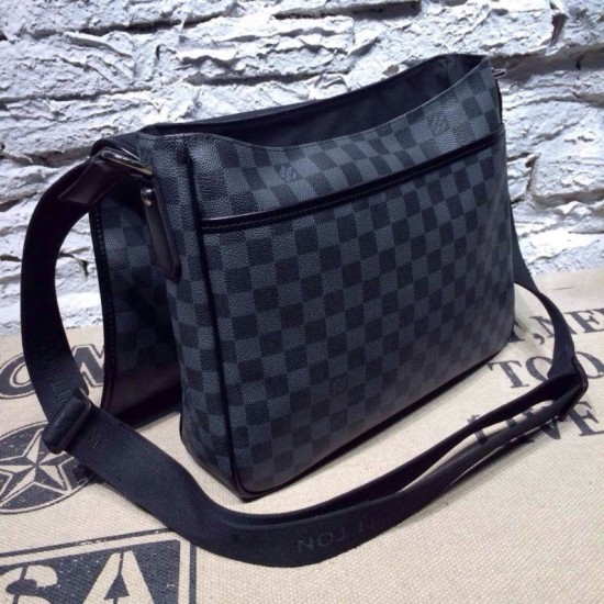 Fake Louis Vuitton Messenger Bags And Totes Daniel MM N58029 Replica Fake Louis Vuitton Messenger Bags And Totes Daniel MM N58029 Replica