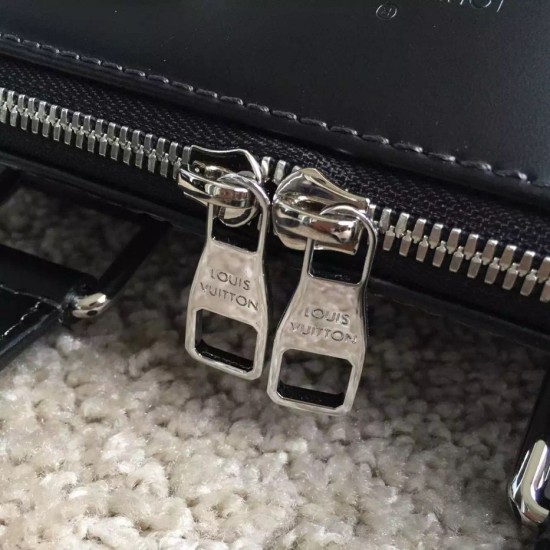 Fake Louis Vuitton Porte-Documents Jour Damier Cobalt N42241 Replica Replica Louis Vuitton Porte-Documents Jour Damier Cobalt N42241