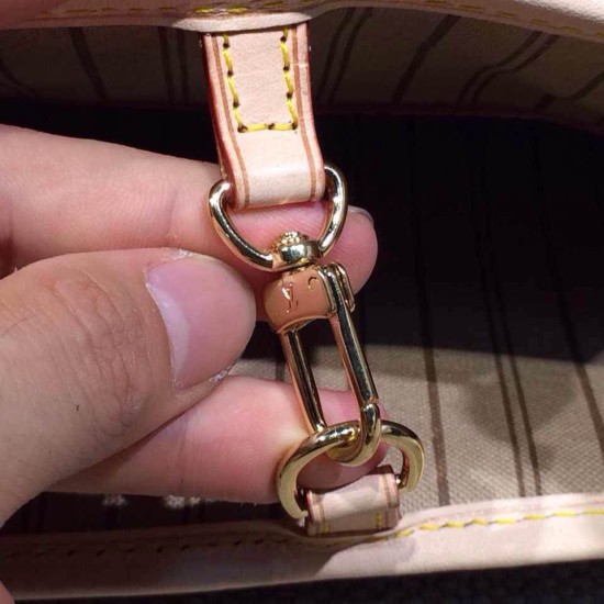 Replica Louis Vuitton Neverfull GM Monogram Canvas M40990 Beige Replica Louis Vuitton Neverfull GM Monogram Canvas M40990 Beige
