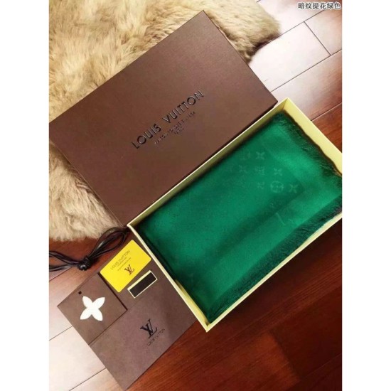 Replica Louis Vuitton Green Monogram Shawl M75498 Replica Louis Vuitton Green Monogram Shawl M75498