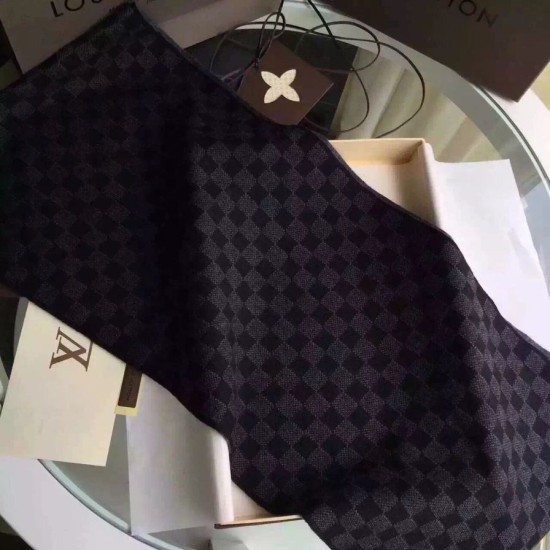 Replica Louis Vuitton  Petit Damier Graphite Scarf NM M74200