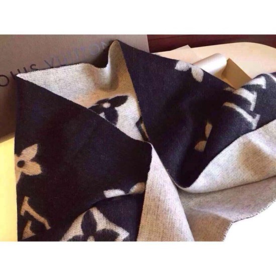 Fake Louis Vuitton  Reykjavik Scarf M71040 Replica