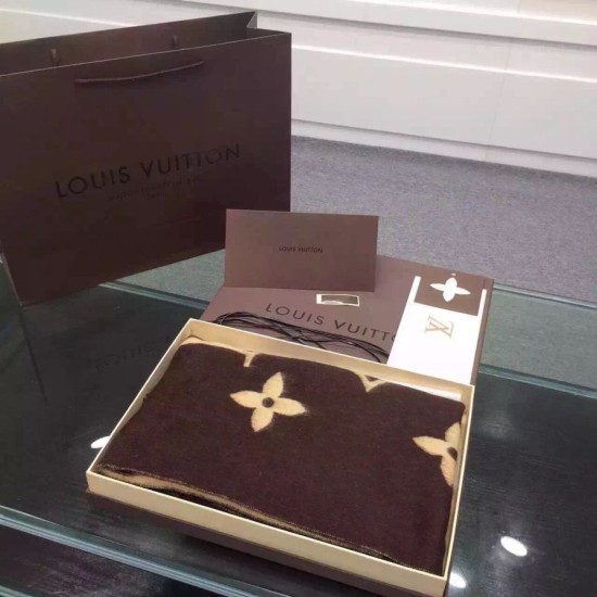 Replica Louis Vuitton  Reykjavik Scarf M71041