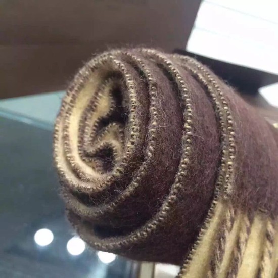 Replica Louis Vuitton  Reykjavik Scarf M71041
