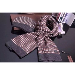 Replica Louis Vuitton Wallpaper Scarf And Hat M75371 Replica Louis Vuitton Wallpaper Scarf And Hat M75371