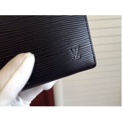 Replica Louis Vuitton  Epi Zippy Organiser M60632