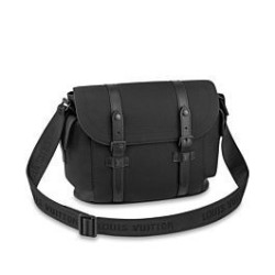 Replica Louis Vuitton Christopher Messenger M58476 Black