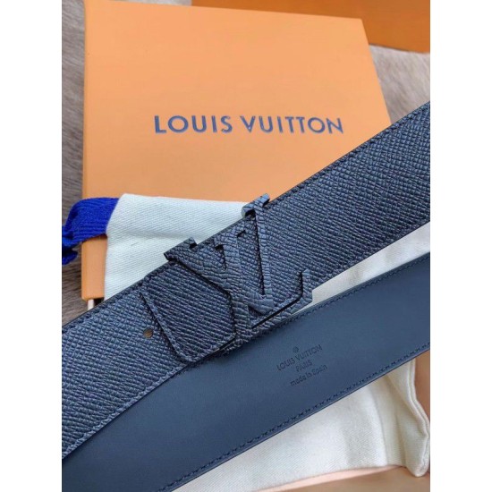 Replica Louis Vuitton LV Initiales 35mm Belt Taiga M0001Q
