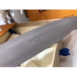 Replica Louis Vuitton LV Essential 30mm Belt M0241W