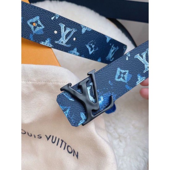 Fake Louis Vuitton LV Shape 40mm Belt Monogram Motif M0359V Replica