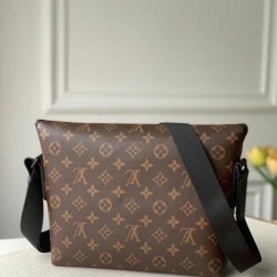 Fake Louis Vuitton Magnetic Messenger Monogram Macassar M45557 Replica