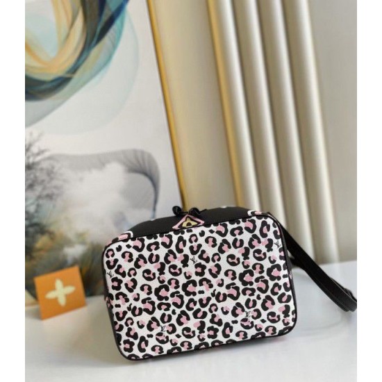 Replica Louis Vuitton NeoNoe MM Bag Monogram Print M45821