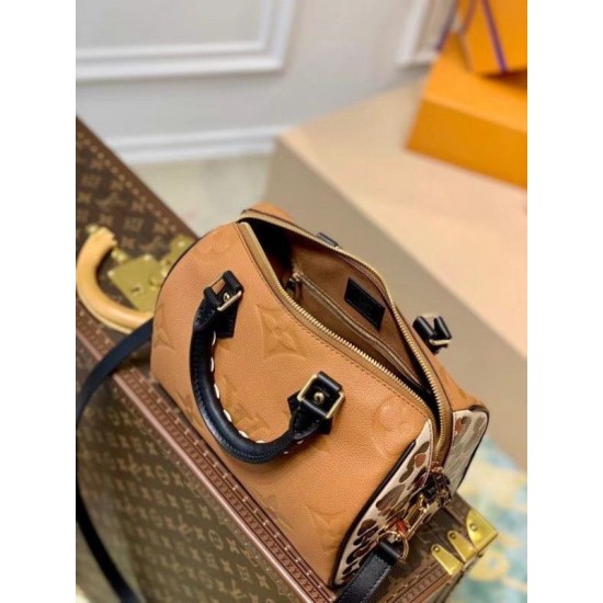 Replica Louis Vuitton Speedy Bandouliere 25 Bag Monogram Empreinte M45840 Replica Louis Vuitton Speedy Bandouliere 25 Bag Monogram Empreinte M45840