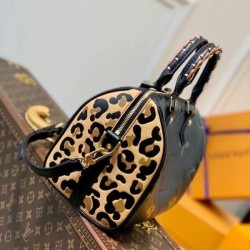 Fake Louis Vuitton Speedy Bandouliere 25 Bag Monogram Empreinte M58524 Replica