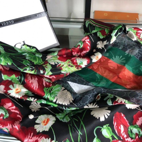 Replica Gucci Silk scarf with Flora Print 65 x 185cm Black