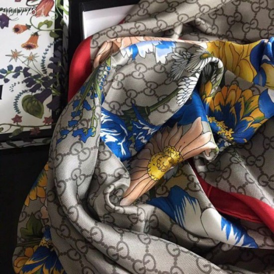 Replica Gucci GG Bouquets Print Silk Scarf 140 x 140 Blue