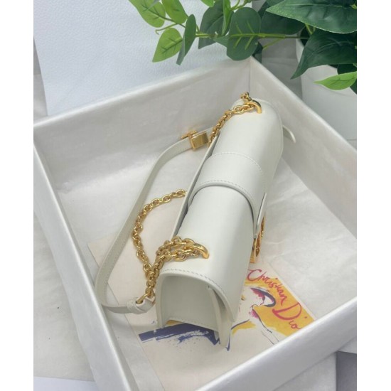 Replica Christian Dior 30 Montaigne East-West Bag With Chain Cream Fake Christian Dior 30 Montaigne East-West Bag With Chain Cream Replica