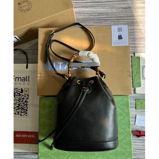 Fake Gucci Diana Small Bucket Bag 724652 Black Replica Replica Gucci Diana Small Bucket Bag 724652 Black