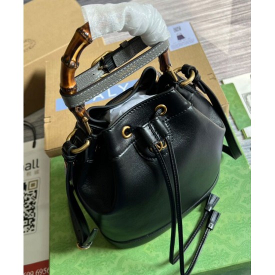 Fake Gucci Diana Small Bucket Bag 724652 Black Replica Replica Gucci Diana Small Bucket Bag 724652 Black