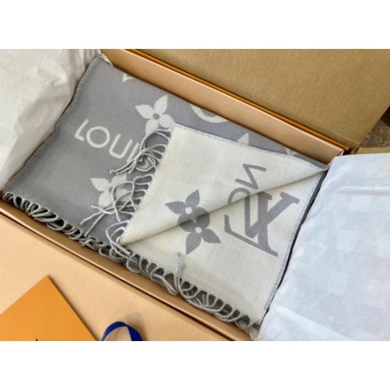 Replica Louis Vuitton LV Essential Scarf In Grey Wool M77727 Replica Louis Vuitton LV Essential Scarf In Grey Wool M77727