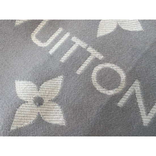 Replica Louis Vuitton LV Essential Scarf In Grey Wool M77727 Replica Louis Vuitton LV Essential Scarf In Grey Wool M77727