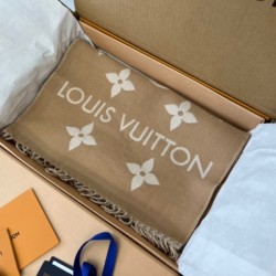 Fake Louis Vuitton LV Essential Scarf In Beige Wool M77728 Replica