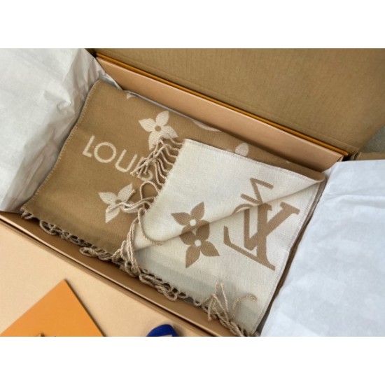 Fake Louis Vuitton LV Essential Scarf In Beige Wool M77728 Replica Fake Louis Vuitton LV Essential Scarf In Beige Wool M77728 Replica