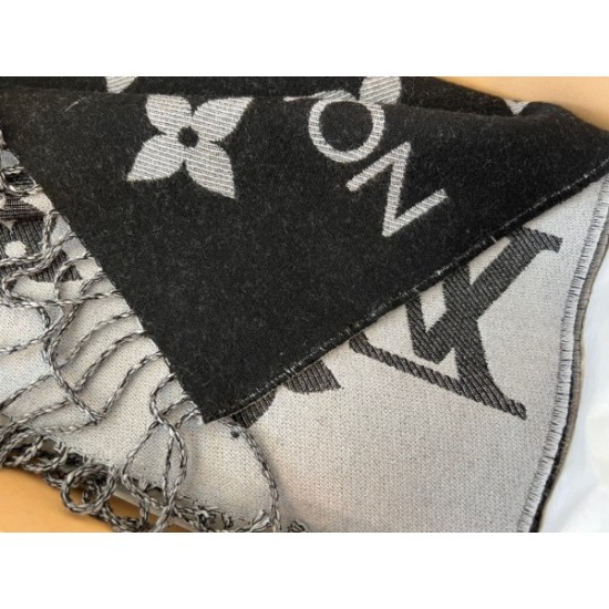 Replica Louis Vuitton LV Essential Scarf In Black Wool M77853 Replica Louis Vuitton LV Essential Scarf In Black Wool M77853
