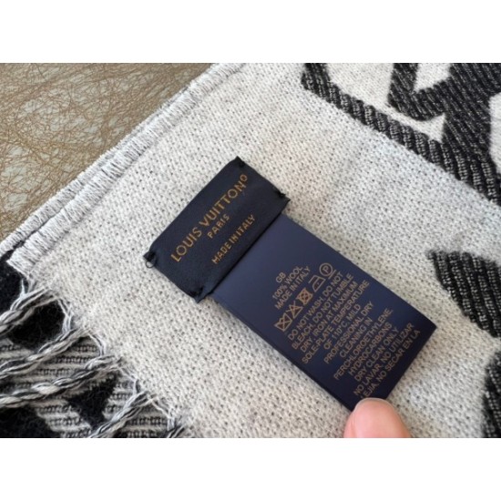 Replica Louis Vuitton LV Essential Scarf In Black Wool M77853 Replica Louis Vuitton LV Essential Scarf In Black Wool M77853
