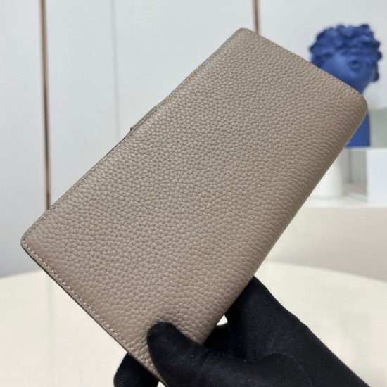Replica Louis Vuitton LV Vertical Wallet In Taurillon Leather M81367
