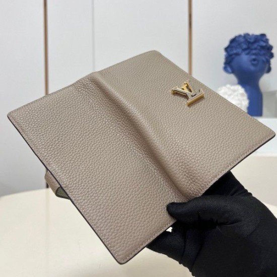Replica Louis Vuitton LV Vertical Wallet In Taurillon Leather M81367