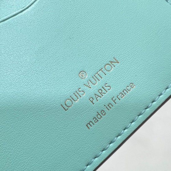 Replica Louis Vuitton LV Vertical Wallet In Taurillon Leather M81367