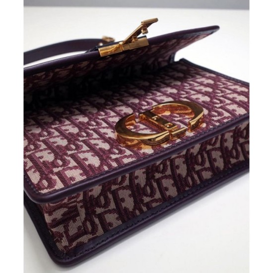 Replica Christian Dior 30 Montaigne Flap Bag Red Replica Christian Dior 30 Montaigne Flap Bag Red