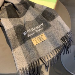 Fake Burberry Classic Cashmere Scarf 30 x 200 Replica
