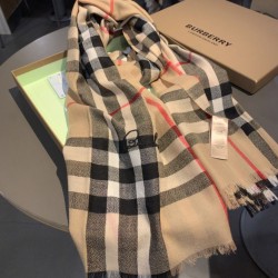 Fake Burberry classic check Cashmere Shawl 70 x 220 Replica