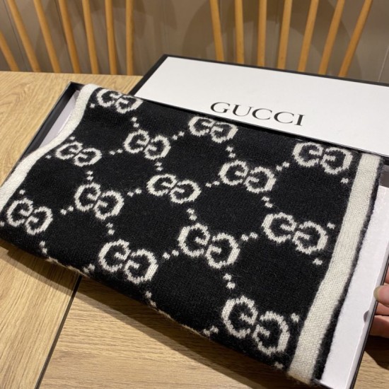 Replica Gucci Classic Wool GG jacquard Scarf Blue