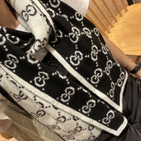 Replica Gucci Classic Wool GG jacquard Scarf Blue