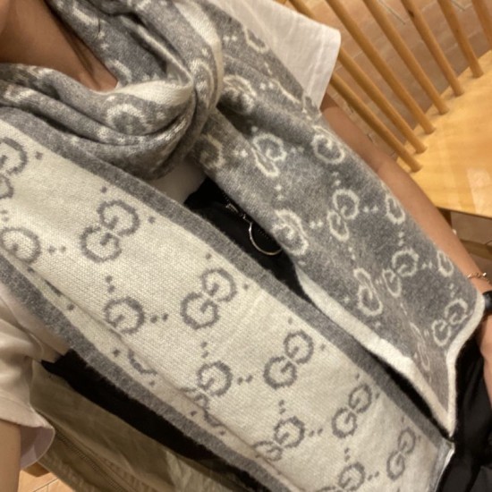 Replica Gucci Classic Wool GG jacquard Scarf Gray