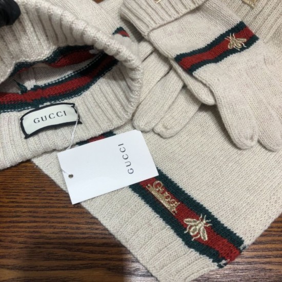Replica Gucci Classic Cashmere Jacquard Scarf & Hat Beige Replica Gucci Classic Cashmere Jacquard Scarf & Hat Beige