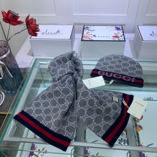 Replica Gucci Classic Cashmere Jacquard Scarf & Hat Gray