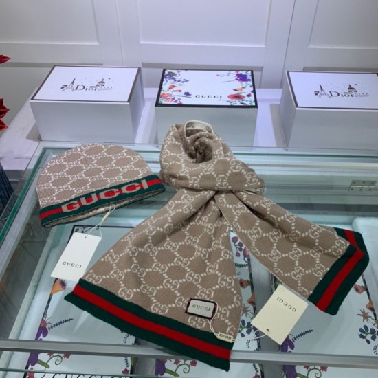 Fake Gucci Classic Cashmere Jacquard Scarf & Hat Brown / Red Replica