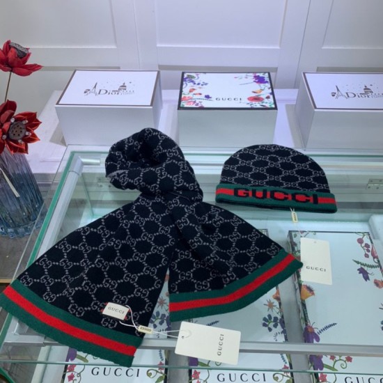 Replica Gucci Classic Cashmere Jacquard Scarf & Hat Black